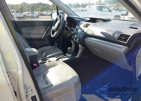 2015 Subaru Forester 2.5I z USA, uszkodzony, nr VIN JF2SJABC0FH543704